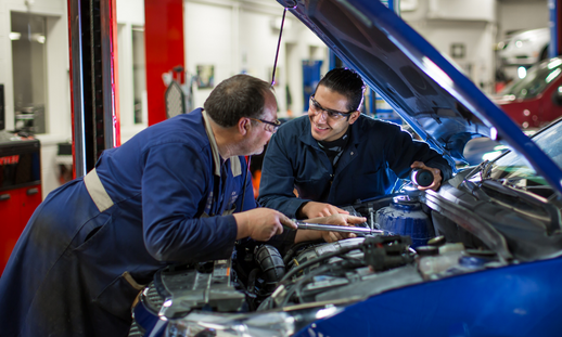 Photo Syrian refugee Fadi, during a four-week automotive program for refugees