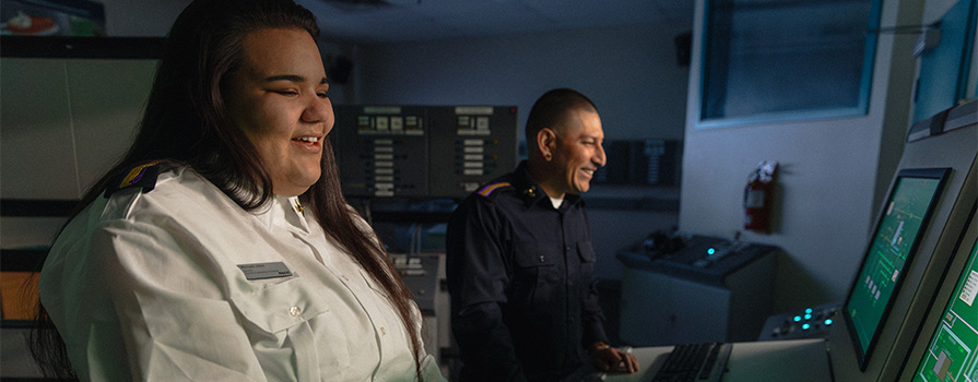 Two students of the Marine Engineering program